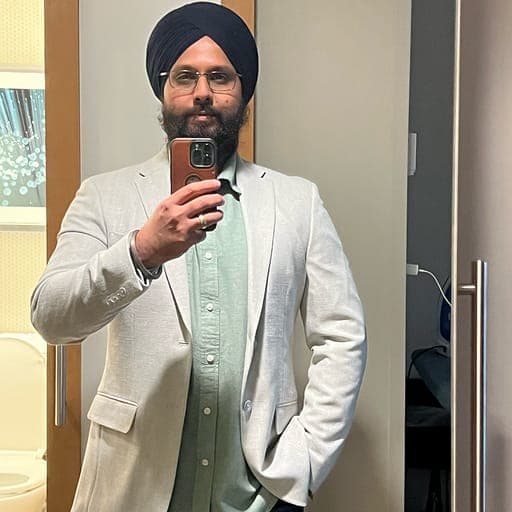 Harpreet, Gerente general en Habitera Farms